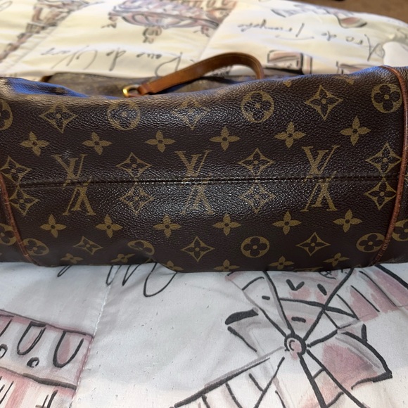 Beautiful Authentic Totally - Picture 13 of 15